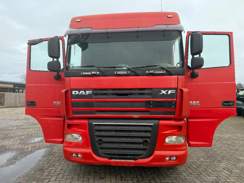 DAF XF 105.460 Tractor unit - Tractor: foto 2 DAF XF 105.460 Tractor unit - Tractor: foto 2