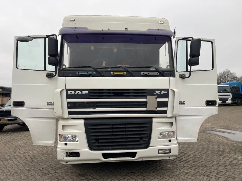 DAF XF 95.430 Tractor - Tractor: foto 2 DAF XF 95.430 Tractor - Tractor: foto 2