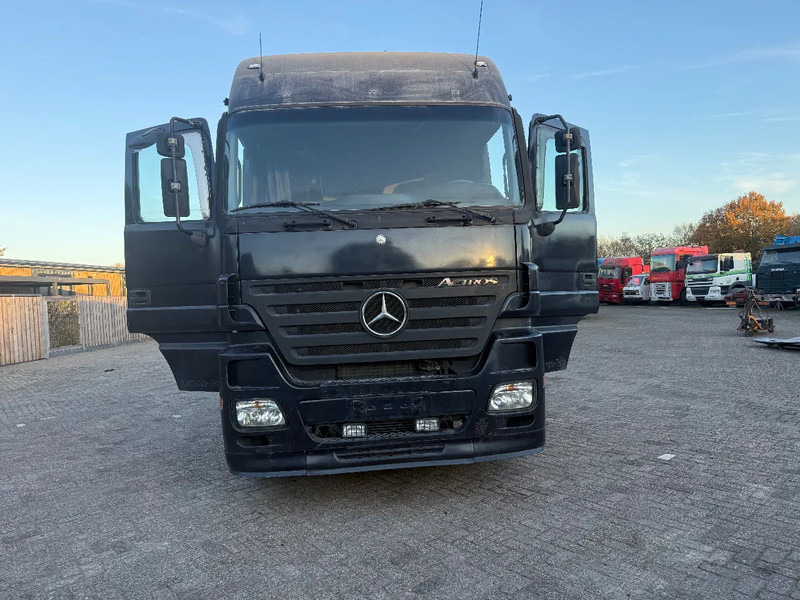 Mercedes-Benz Actros 1844 3 pedals - Tractor: foto 3 Mercedes-Benz Actros 1844 3 pedals - Tractor: foto 3