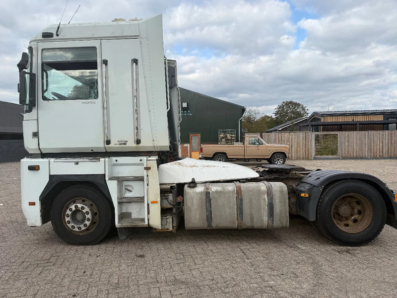 Renault Magnum 460 Tractor unit - Tractor: foto 4 Renault Magnum 460 Tractor unit - Tractor: foto 4