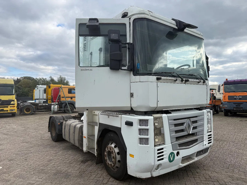 Renault Magnum 460 Tractor unit - Tractor: foto 1 Renault Magnum 460 Tractor unit - Tractor: foto 1