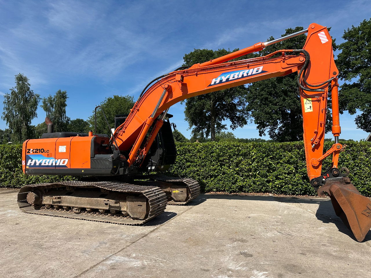 Escavadora de rastos Hitachi ZH210LC-5B: foto 9 Escavadora de rastos Hitachi ZH210LC-5B: foto 9