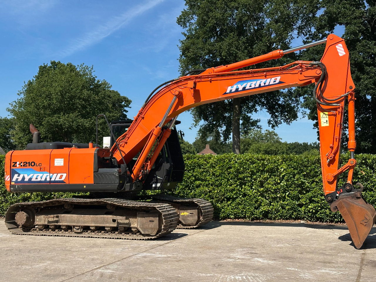 Escavadora de rastos Hitachi ZH210LC-5B: foto 8 Escavadora de rastos Hitachi ZH210LC-5B: foto 8