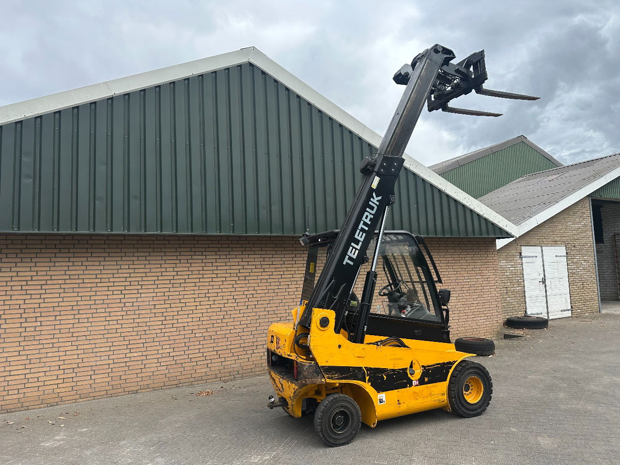JCB TLT 2.5D TLT 2,5D - Empilhadeira: foto 5 JCB TLT 2.5D TLT 2,5D - Empilhadeira: foto 5
