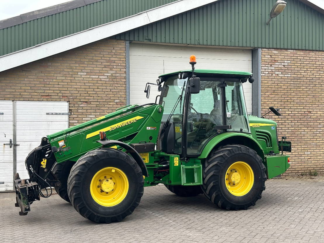 John Deere 3800 - Pá carregadora telescópica: foto 1 John Deere 3800 - Pá carregadora telescópica: foto 1