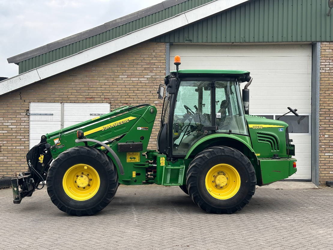 John Deere 3800 - Pá carregadora telescópica: foto 2 John Deere 3800 - Pá carregadora telescópica: foto 2