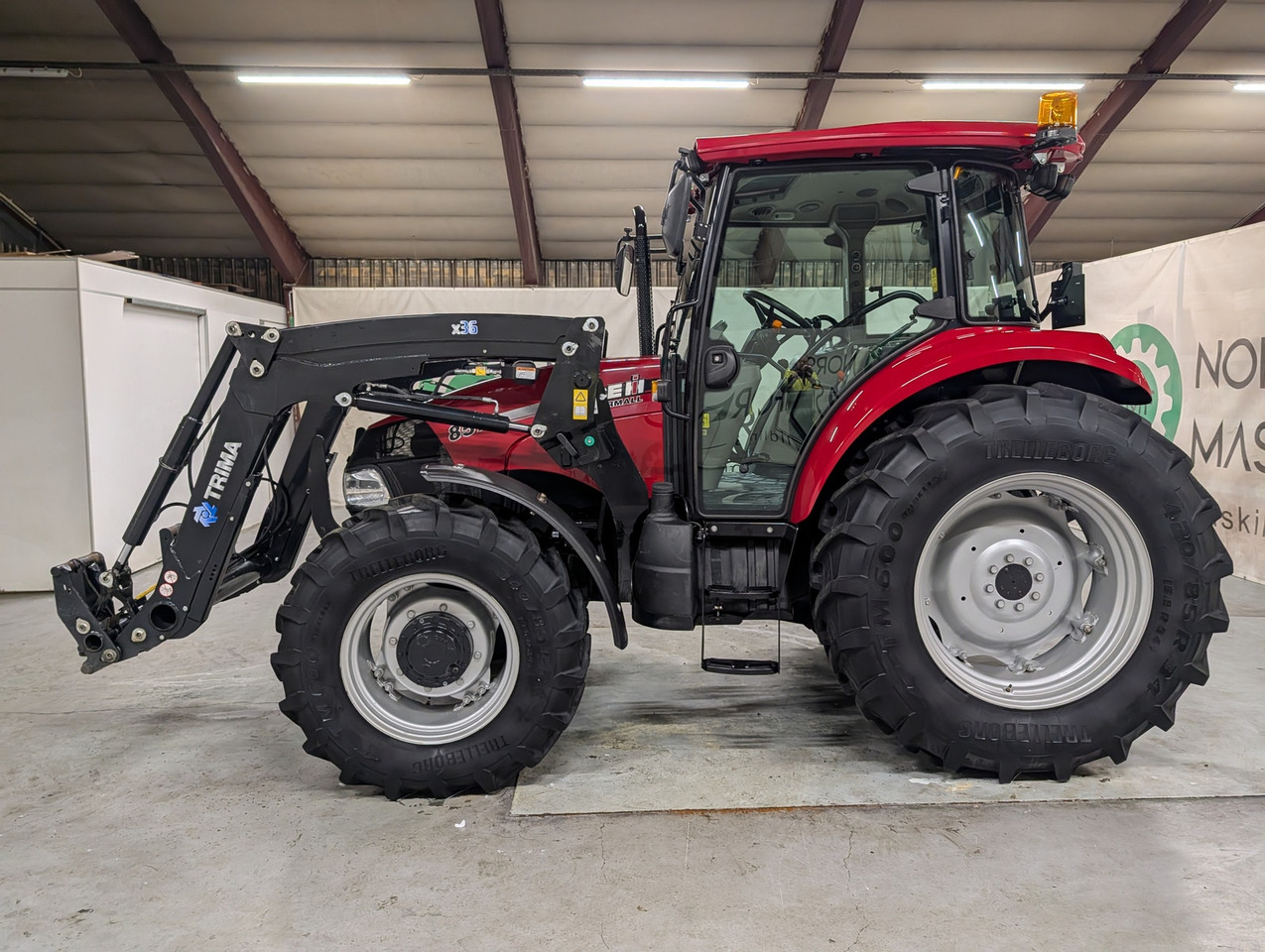 CASE IH Farmall 85A - Trator: foto 2 CASE IH Farmall 85A - Trator: foto 2