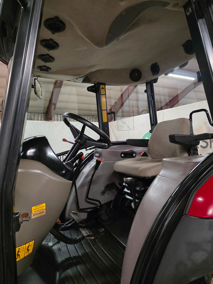 Trator CASE IH JX80: foto 12