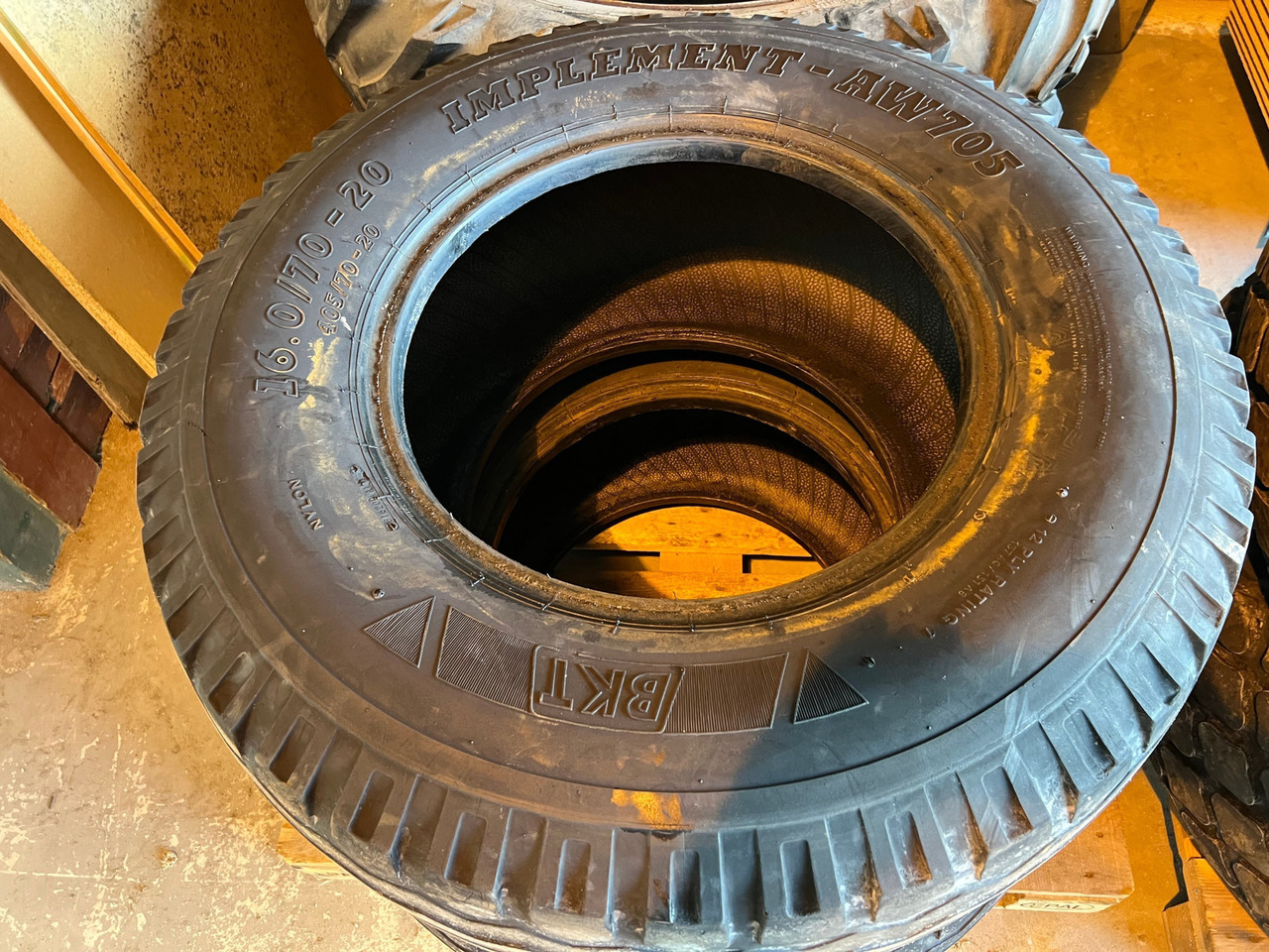 DEKK, FELGLODD, REDSKAPRAMME Q4 - Roda completa por Máquina agrícola: foto 4 DEKK, FELGLODD, REDSKAPRAMME Q4 - Roda completa por Máquina agrícola: foto 4