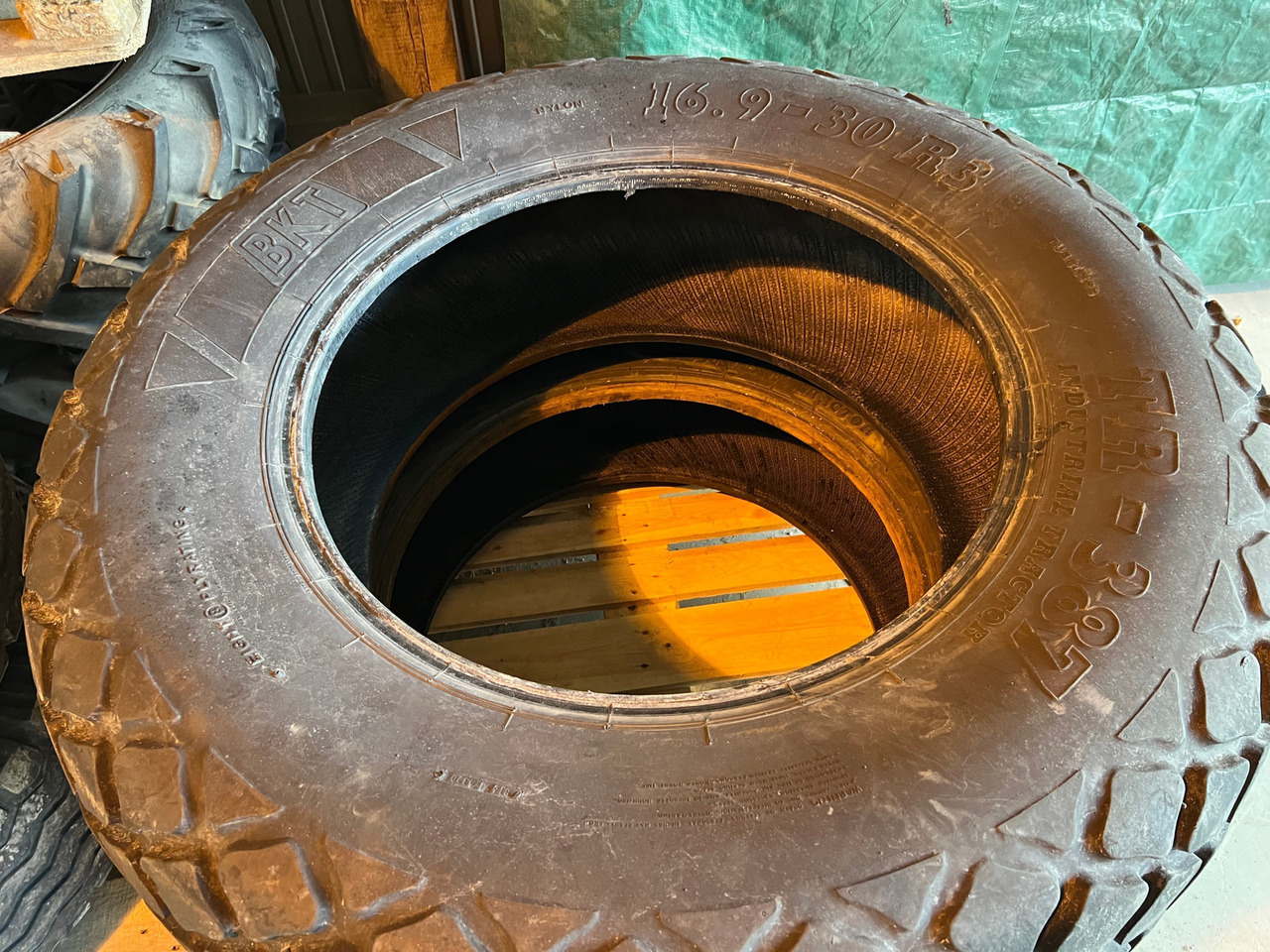 DEKK, FELGLODD, REDSKAPRAMME Q4 - Roda completa por Máquina agrícola: foto 2 DEKK, FELGLODD, REDSKAPRAMME Q4 - Roda completa por Máquina agrícola: foto 2