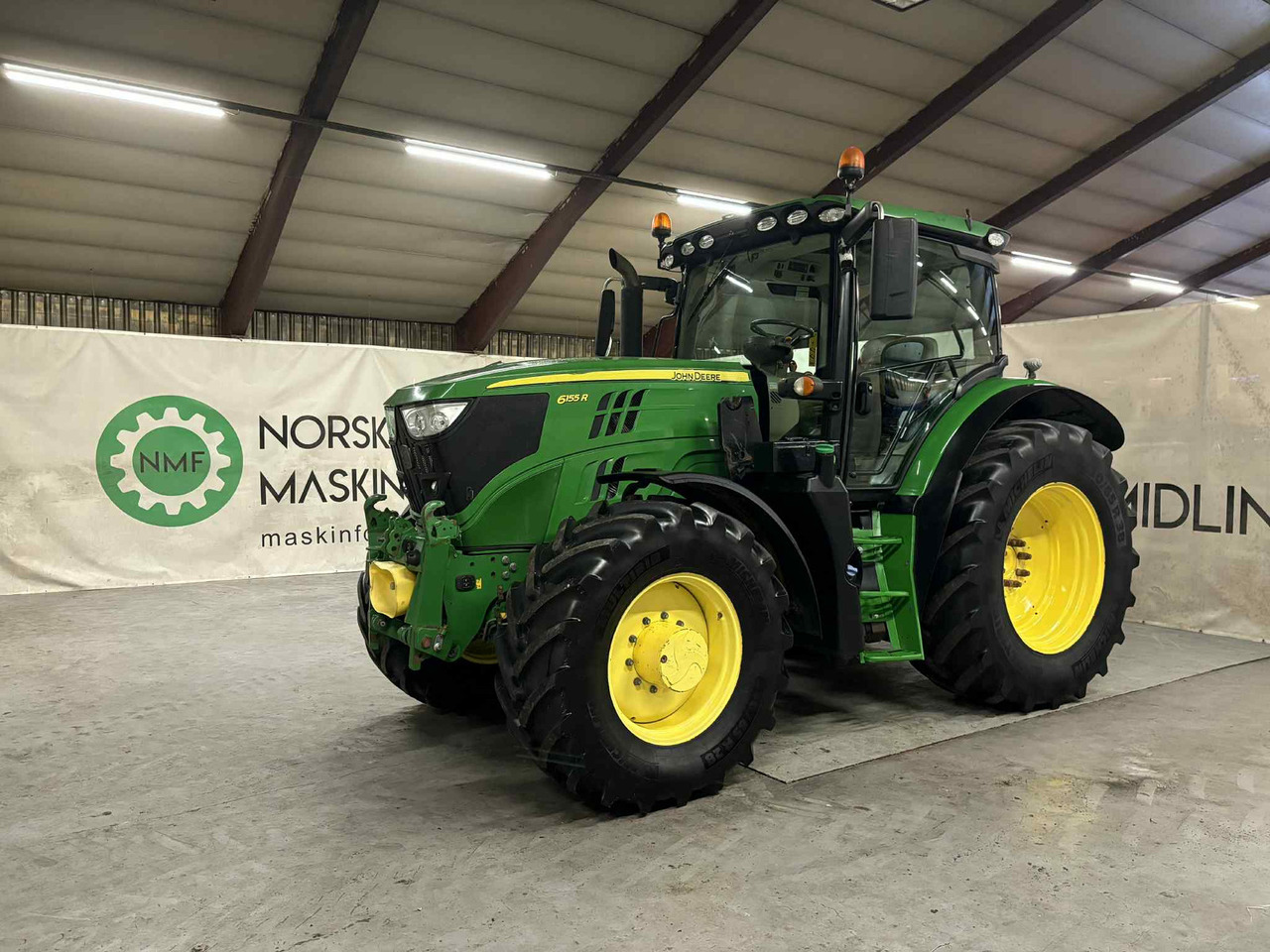 John Deere 6155R - Trator: foto 1 John Deere 6155R - Trator: foto 1