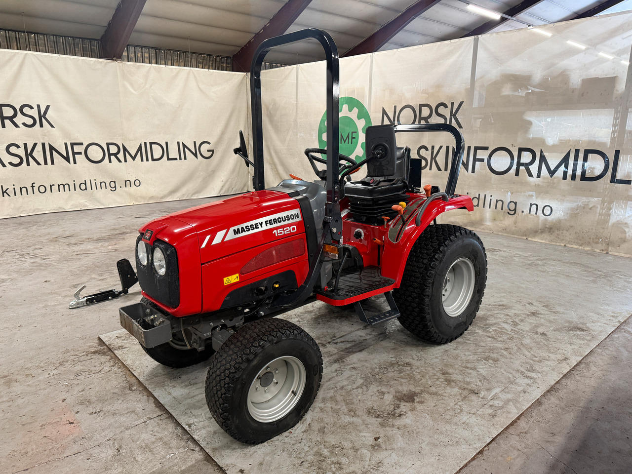 Massey Ferguson 1520 #MVA FRI# - Trator: foto 1 Massey Ferguson 1520 #MVA FRI# - Trator: foto 1