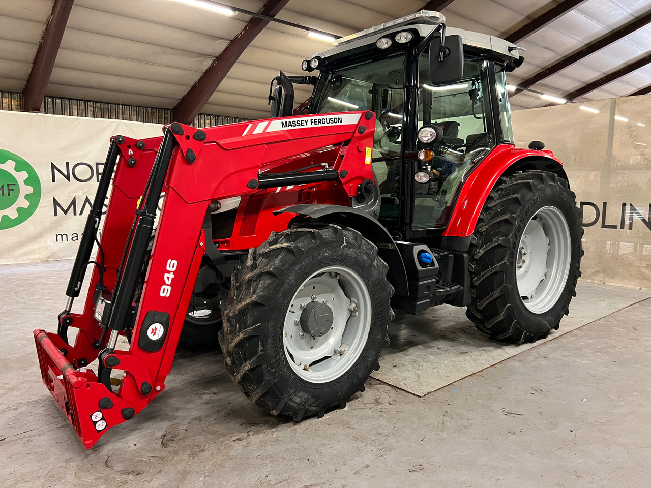 Massey Ferguson 5612 Dyna 4 #KUN 925 Timer# - Trator: foto 2 Massey Ferguson 5612 Dyna 4 #KUN 925 Timer# - Trator: foto 2
