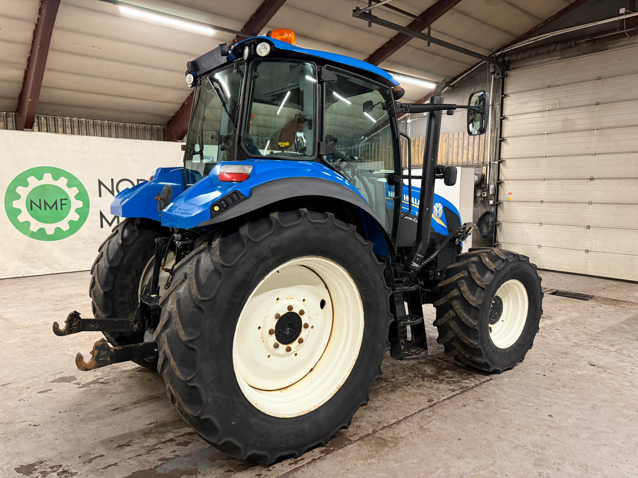 New Holland T5.115 EC - Trator: foto 5 New Holland T5.115 EC - Trator: foto 5