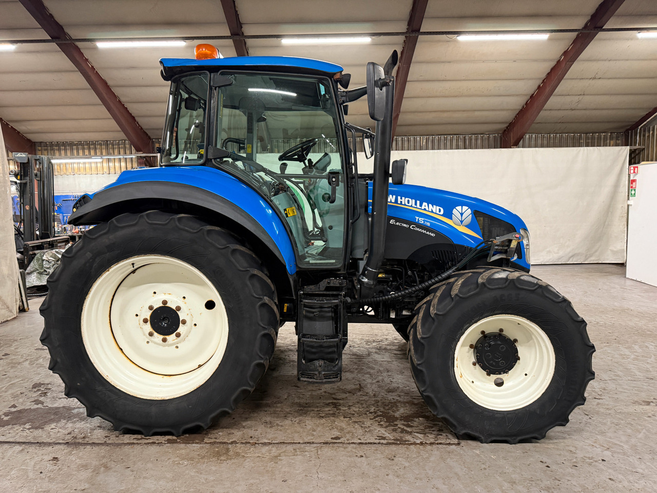 Trator New Holland T5.115 EC: foto 6