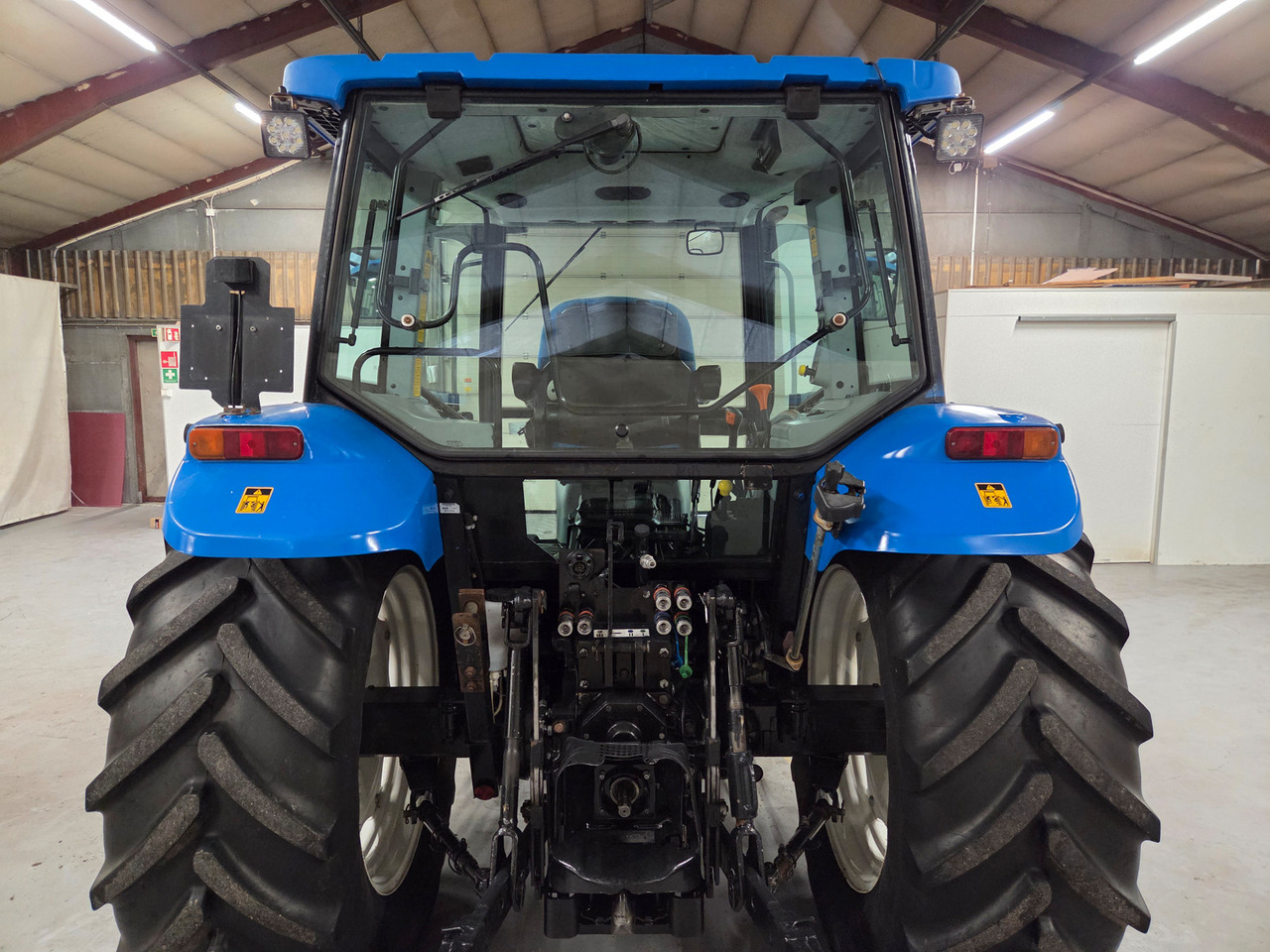 New Holland T5060 #Fin 1 eiers traktor - Trator: foto 4 New Holland T5060 #Fin 1 eiers traktor - Trator: foto 4