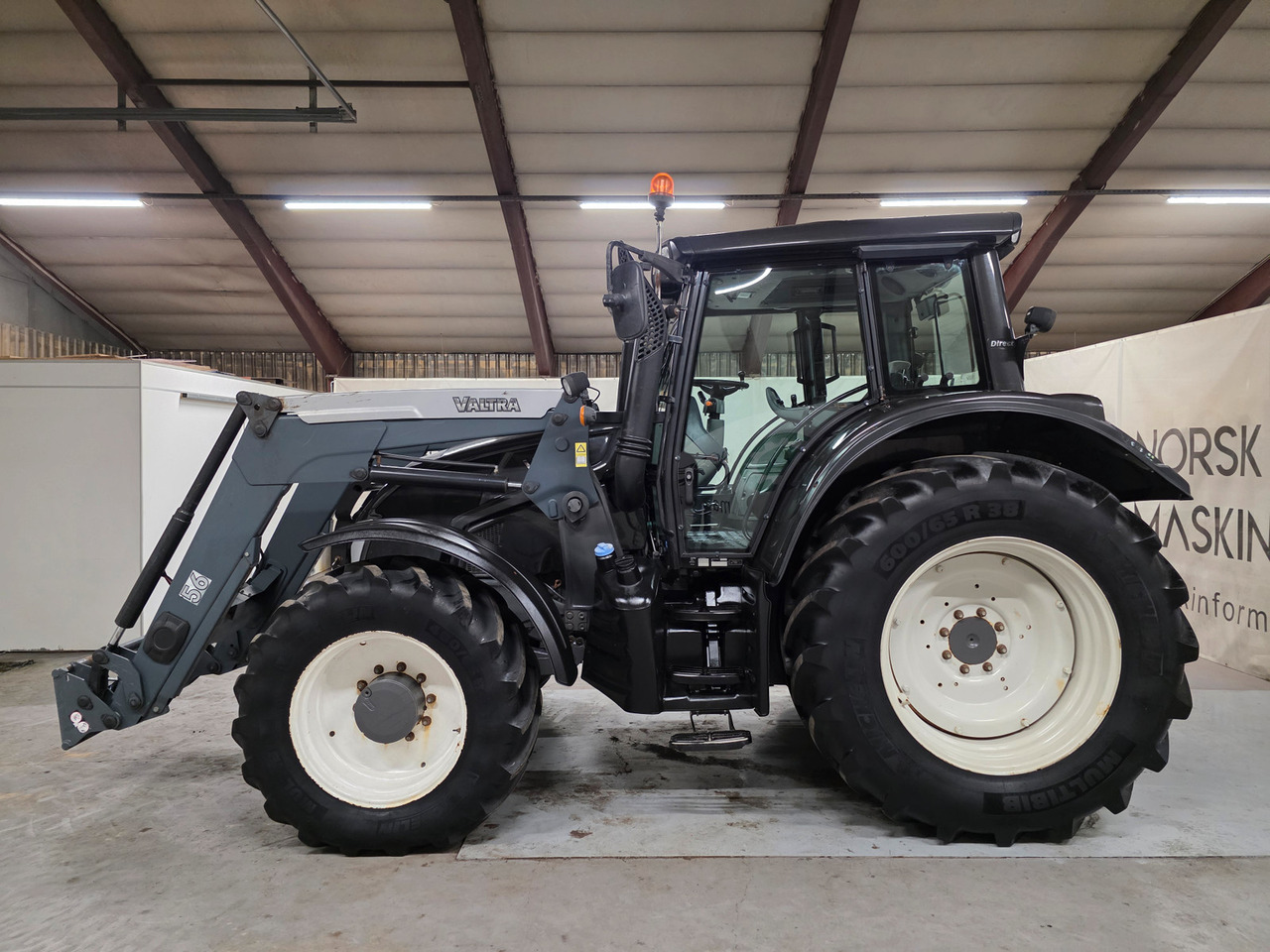 Valtra N163 Direct - Trator: foto 2 Valtra N163 Direct - Trator: foto 2