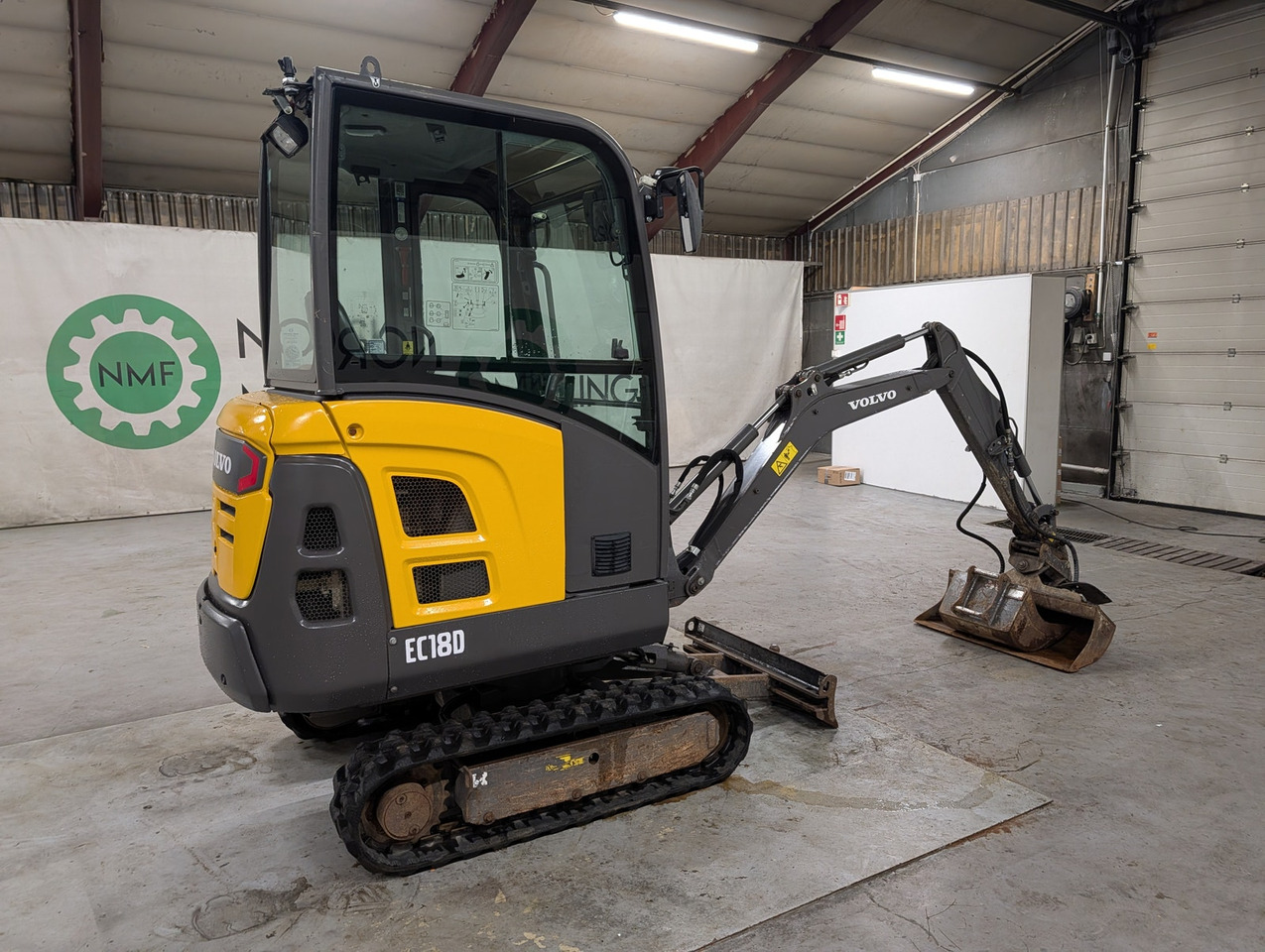 Mini escavadeira Volvo ECR18D: foto 6