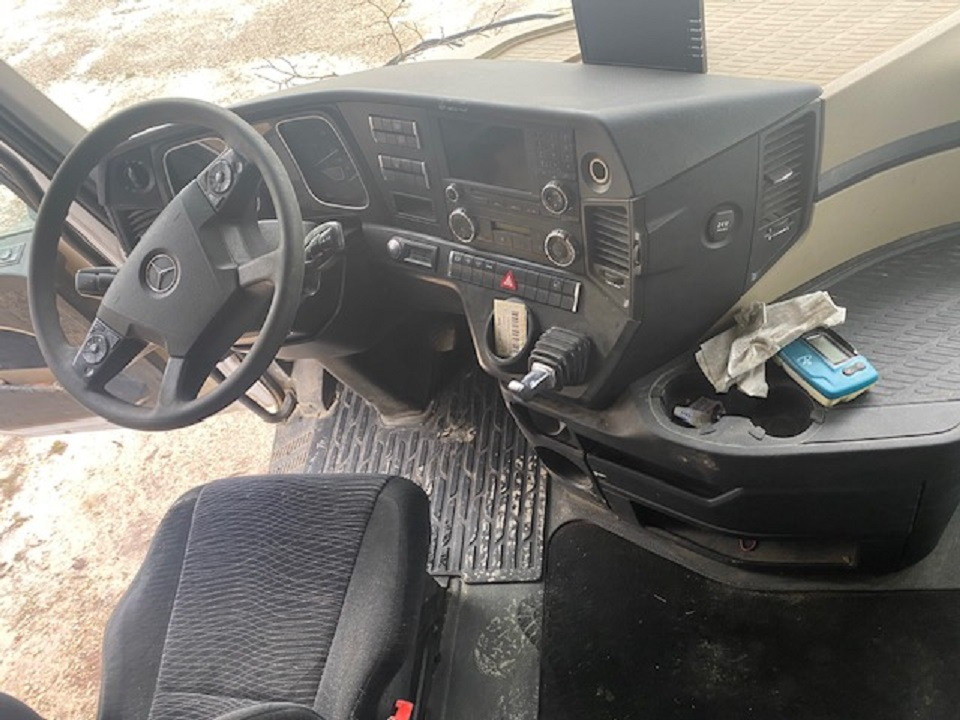 MERCEDES BENZ Actros 18.51 - Tractor: foto 4 MERCEDES BENZ Actros 18.51 - Tractor: foto 4