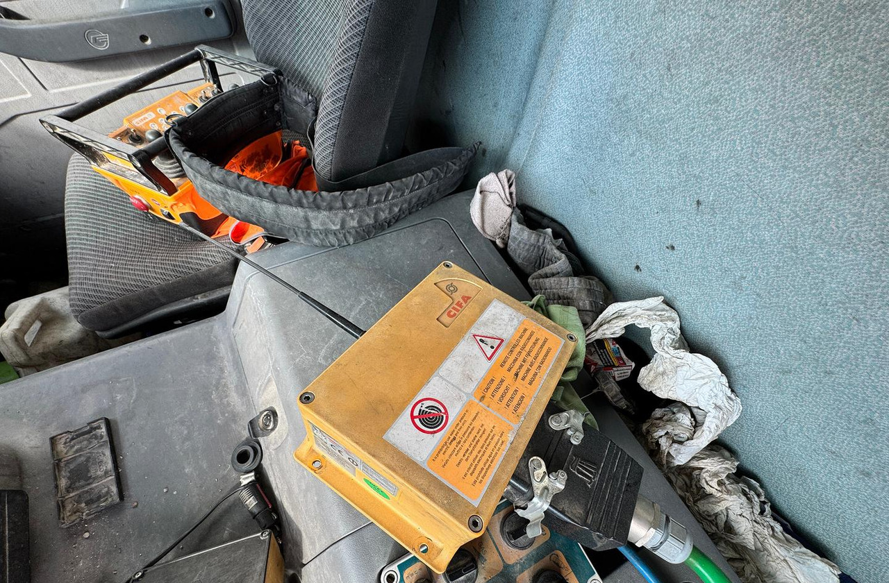 Betonpompa 28MT CIFA ASTRA HD84.38 - Autobetoneira com bomba: foto 5 Betonpompa 28MT CIFA ASTRA HD84.38 - Autobetoneira com bomba: foto 5