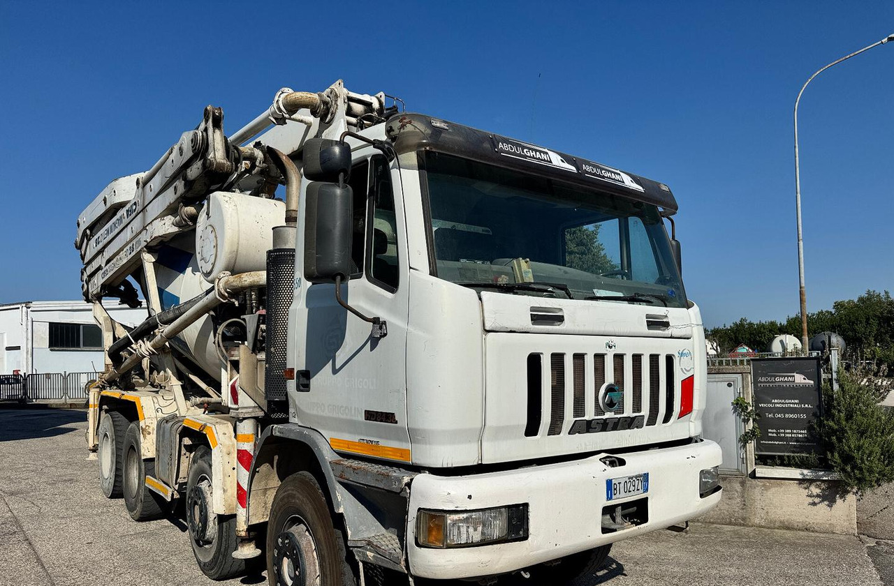 Betonpompa CIFA ASTRA HD84.38 - 2003 - Autobetoneira com bomba: foto 4 Betonpompa CIFA ASTRA HD84.38 - 2003 - Autobetoneira com bomba: foto 4