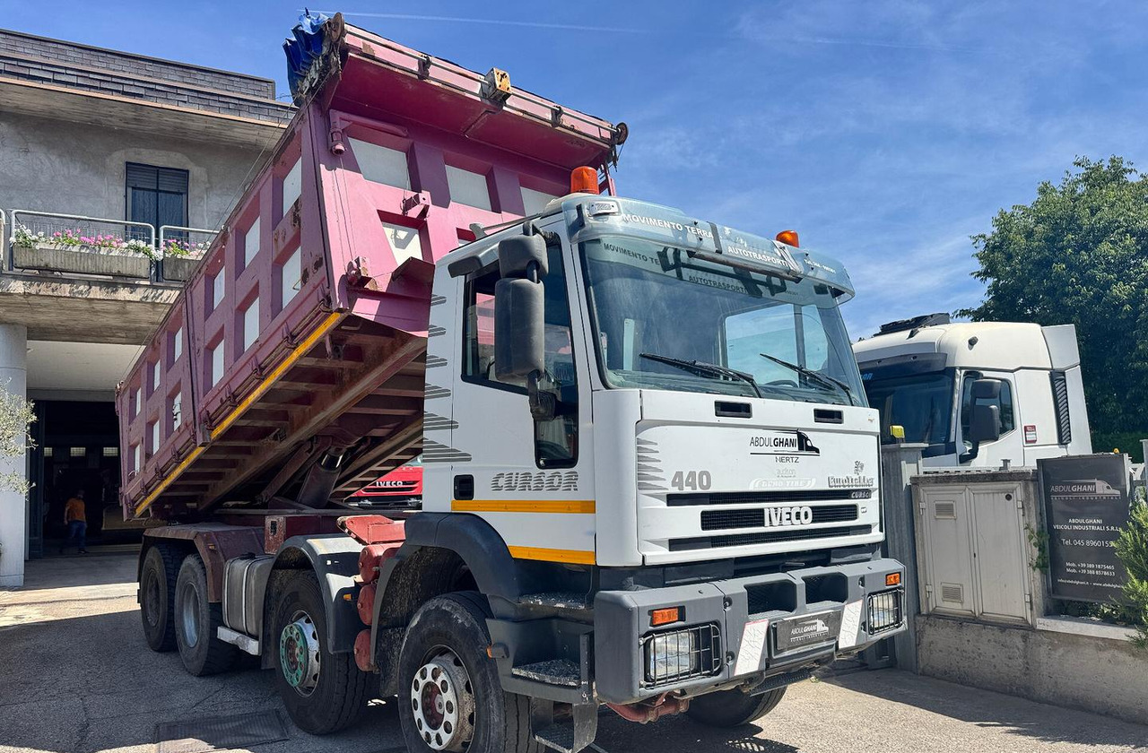 RIBALTATILE IVECO EuroTrakker 440 - 8X4 - Camião basculante: foto 1 RIBALTATILE IVECO EuroTrakker 440 - 8X4 - Camião basculante: foto 1