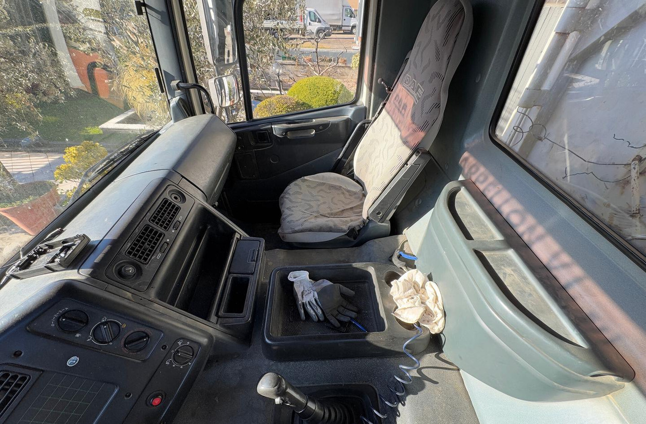 Ribaltabile DAF 85 CF 430 - anno 1999 - Camião basculante: foto 5 Ribaltabile DAF 85 CF 430 - anno 1999 - Camião basculante: foto 5