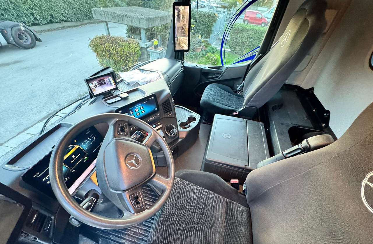 Ribaltabile Mercedes Benz Arocs 4148 - Camião basculante: foto 4 Ribaltabile Mercedes Benz Arocs 4148 - Camião basculante: foto 4