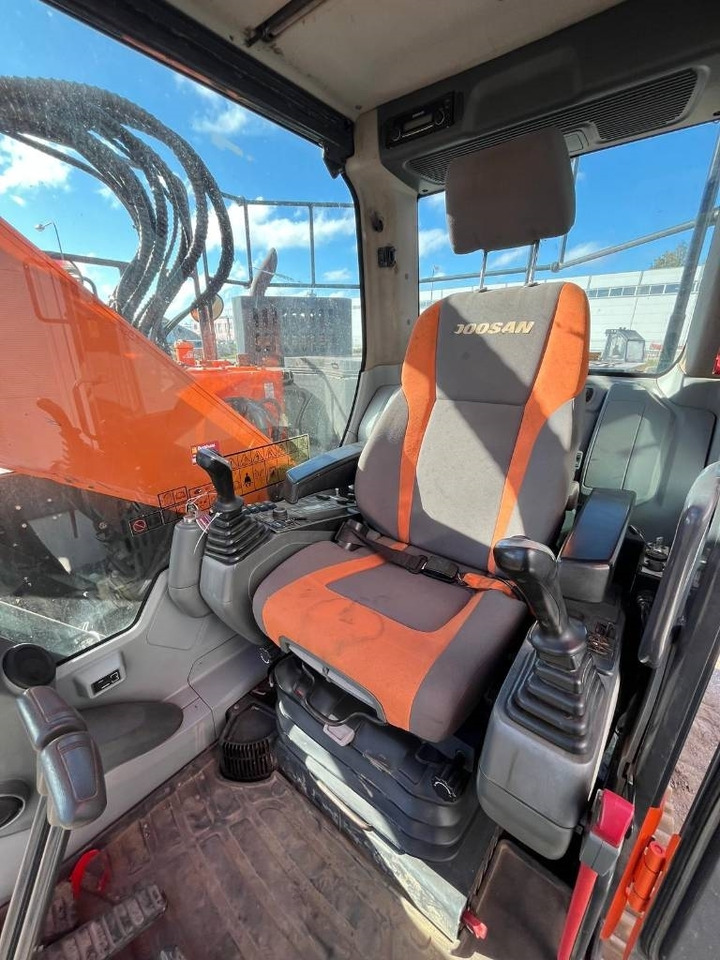 Escavadora de rastos Doosan DX 235 LCR-5: foto 13