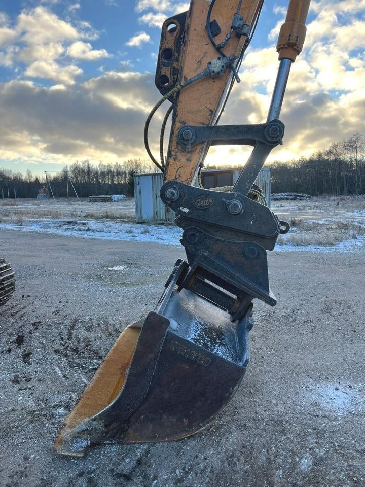 Escavadora de rastos Hyundai Robex 220 LC-9 A: foto 9
