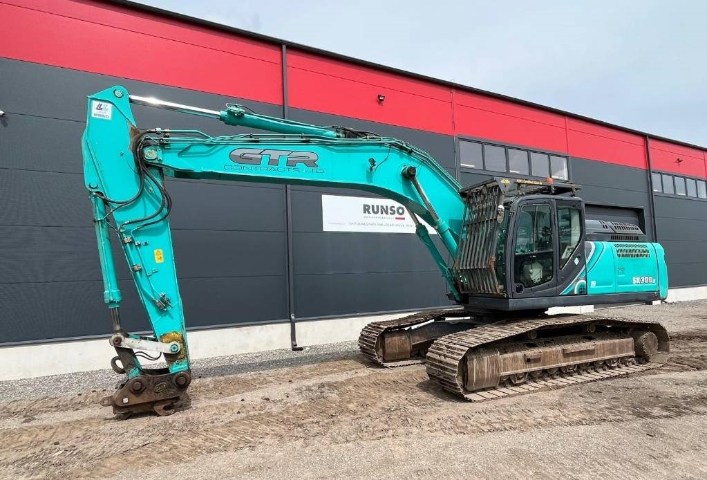 Kobelco SK300LC-10 - Escavadora de rastos: foto 1 Kobelco SK300LC-10 - Escavadora de rastos: foto 1