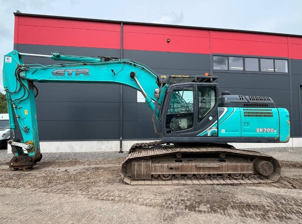 Kobelco SK300LC-10 - Escavadora de rastos: foto 2 Kobelco SK300LC-10 - Escavadora de rastos: foto 2