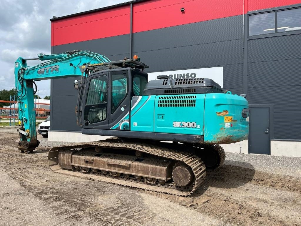 Kobelco SK300LC-10 - Escavadora de rastos: foto 3 Kobelco SK300LC-10 - Escavadora de rastos: foto 3