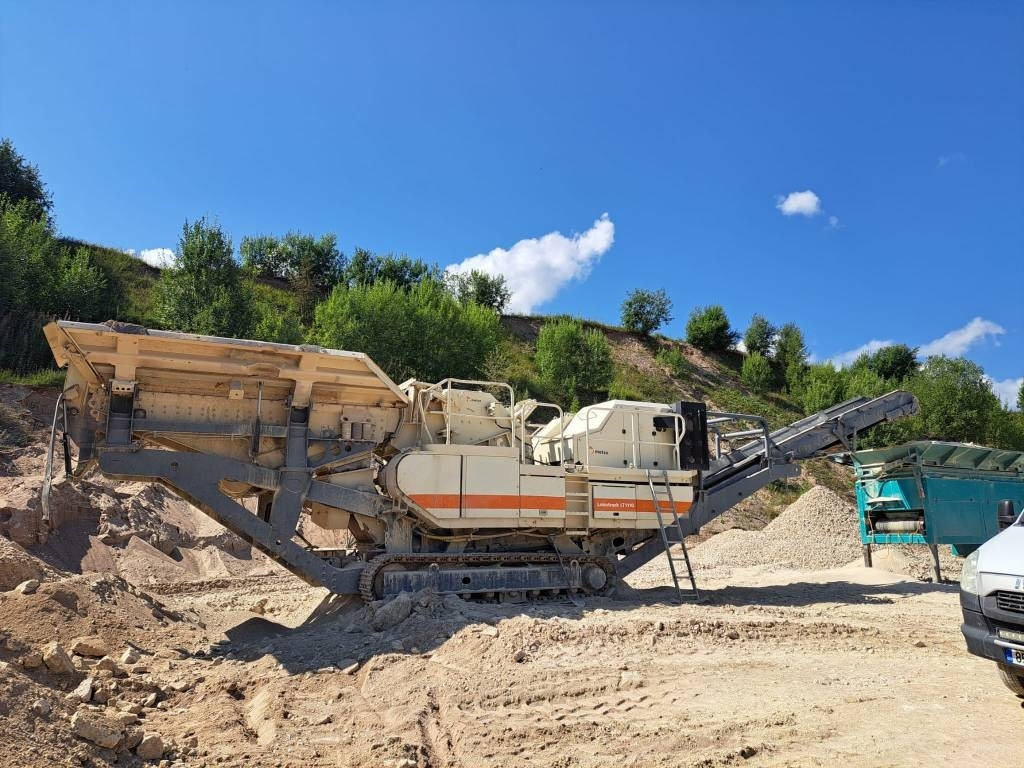 Metso LT 1110M - Britadeira móvel: foto 1 Metso LT 1110M - Britadeira móvel: foto 1