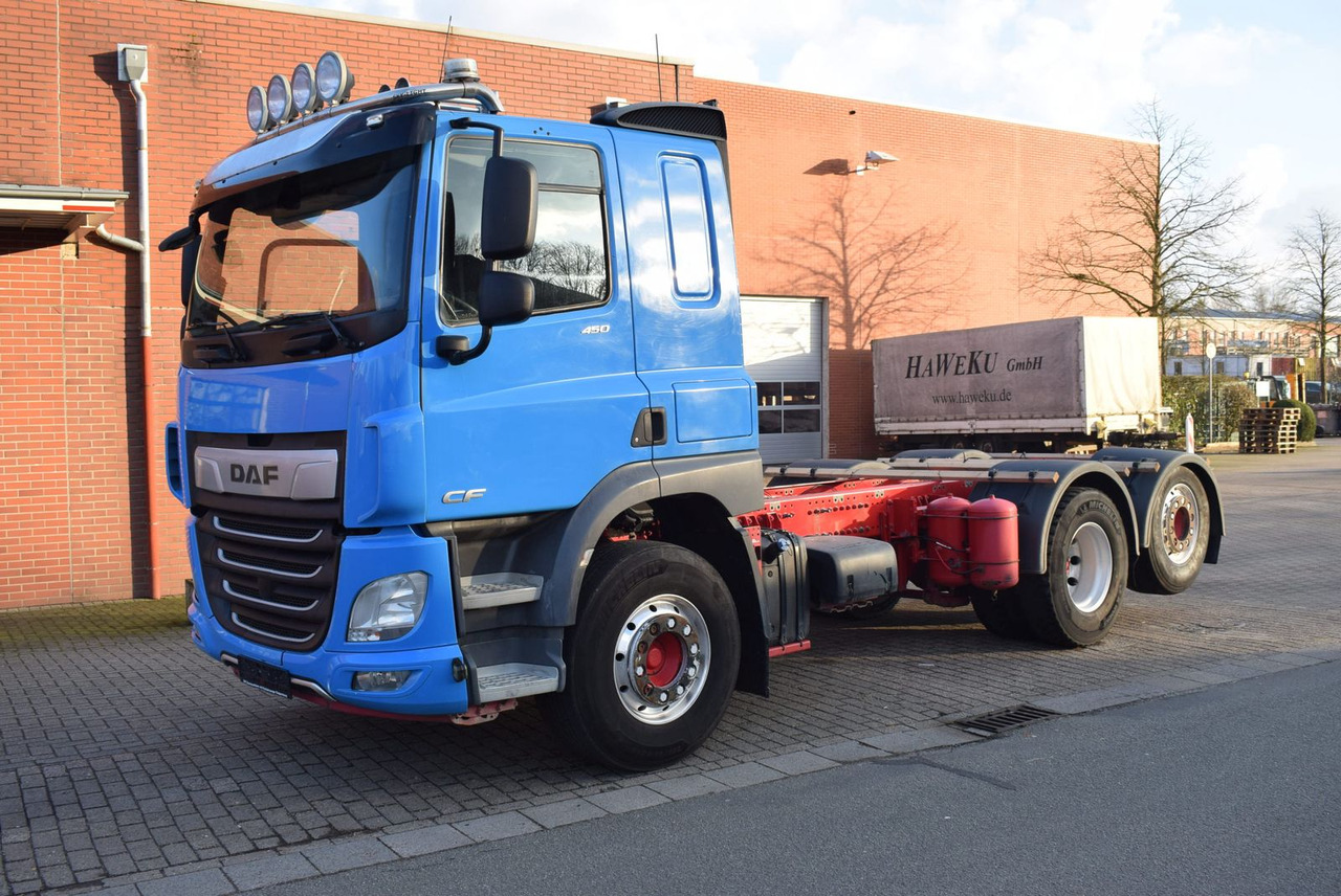 DAF CF 450 6x2 Fahrgestell Klima Navi Lift Retarder - Camião basculante: foto 2 DAF CF 450 6x2 Fahrgestell Klima Navi Lift Retarder - Camião basculante: foto 2