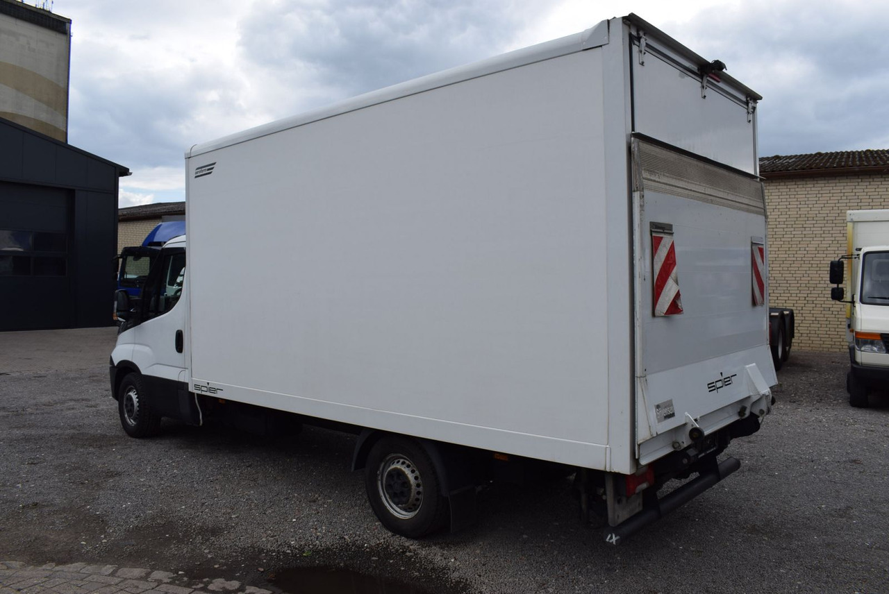 Iveco Daily 35 S14 Koffer LBW Automatik Motorschaden - Carrinha de contentor: foto 4 Iveco Daily 35 S14 Koffer LBW Automatik Motorschaden - Carrinha de contentor: foto 4