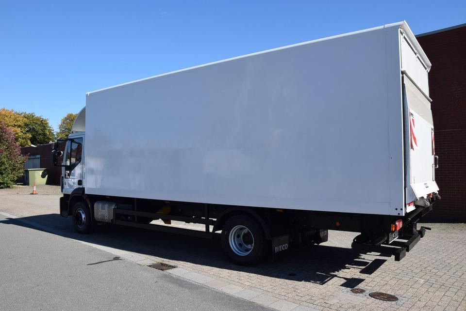 Iveco Eurocargo 160 E25 Automatik Klima AHK LBW 1,5T - Camião furgão: foto 4 Iveco Eurocargo 160 E25 Automatik Klima AHK LBW 1,5T - Camião furgão: foto 4