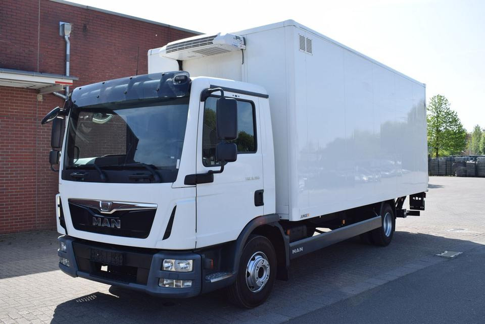 MAN TGL 8.180 Koffer 6,20mLBW 1000KG Klima - Camião furgão: foto 2 MAN TGL 8.180 Koffer 6,20mLBW 1000KG Klima - Camião furgão: foto 2