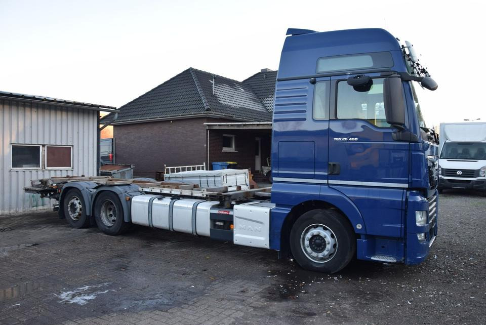 MAN TGX XXL 460 Retarder Standklima MOTORSCHADEN !!! - Camião transportador de contêineres/ Caixa móvel: foto 5 MAN TGX XXL 460 Retarder Standklima MOTORSCHADEN !!! - Camião transportador de contêineres/ Caixa móvel: foto 5