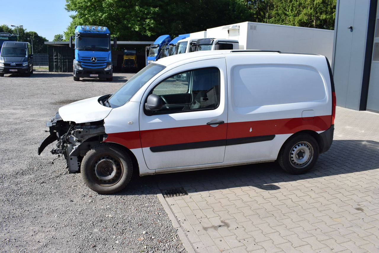 Mercedes-Benz Citan 109 CDI lang Klima AHK Regale UNFALL - Furgão compacto: foto 5 Mercedes-Benz Citan 109 CDI lang Klima AHK Regale UNFALL - Furgão compacto: foto 5
