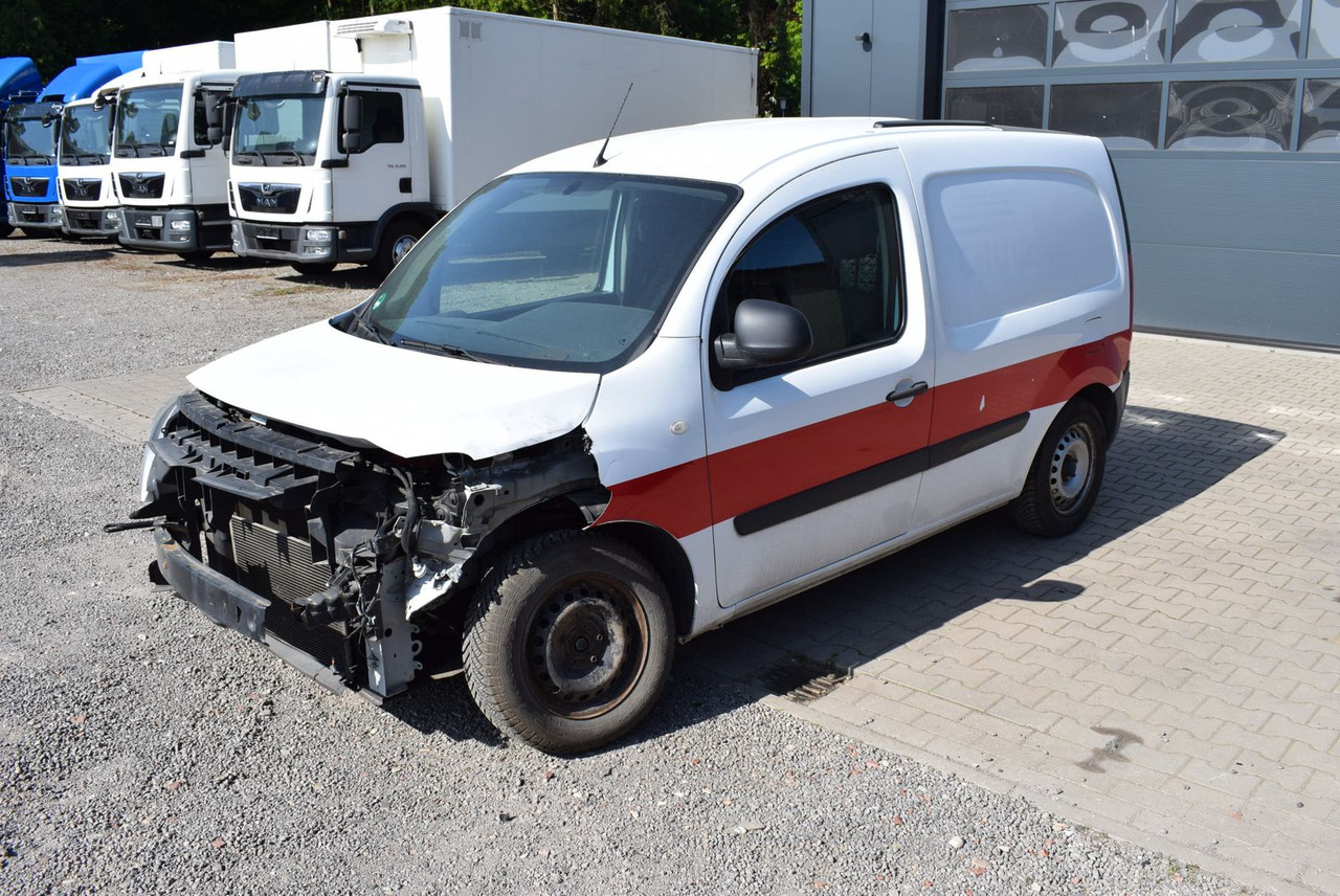 Mercedes-Benz Citan 109 CDI lang Klima AHK Regale UNFALL - Furgão compacto: foto 4 Mercedes-Benz Citan 109 CDI lang Klima AHK Regale UNFALL - Furgão compacto: foto 4