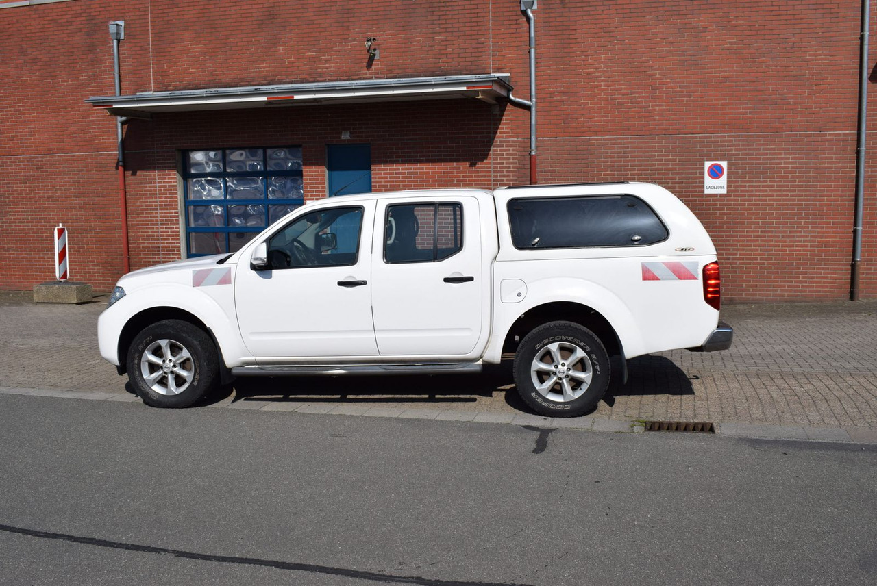 Nissan Navara Double Cab SE 4x4 Automatik Hardtop AHK - SUV: foto 2 Nissan Navara Double Cab SE 4x4 Automatik Hardtop AHK - SUV: foto 2