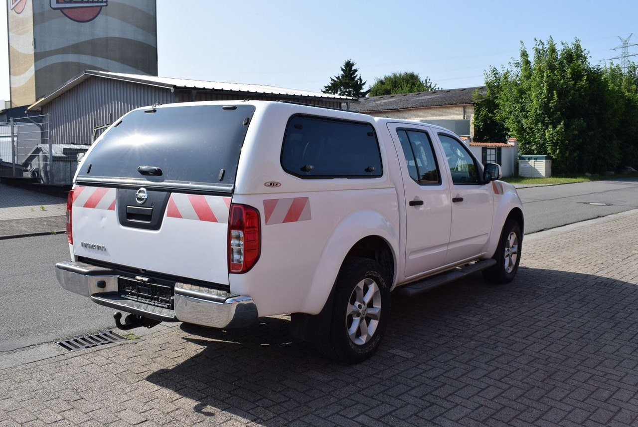 Nissan Navara Double Cab SE 4x4 Automatik Hardtop AHK - SUV: foto 4 Nissan Navara Double Cab SE 4x4 Automatik Hardtop AHK - SUV: foto 4