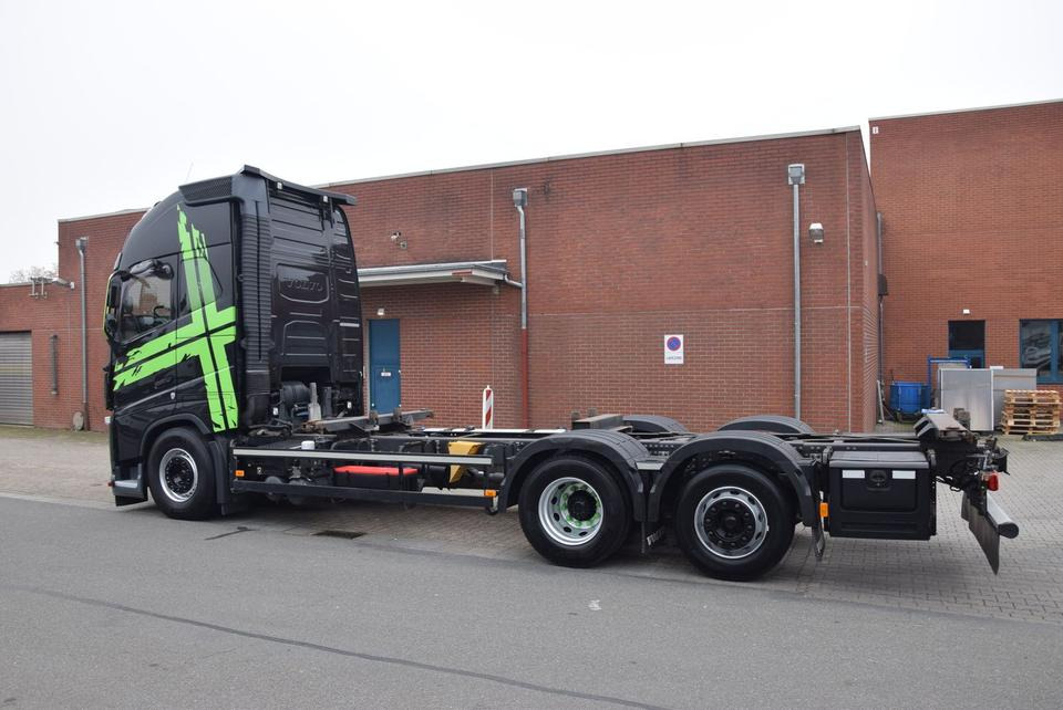 Volvo FH 460 Fahrschule 3-AchsRetarder ACC 4-Sitze - Camião transportador de contêineres/ Caixa móvel: foto 4 Volvo FH 460 Fahrschule 3-AchsRetarder ACC 4-Sitze - Camião transportador de contêineres/ Caixa móvel: foto 4