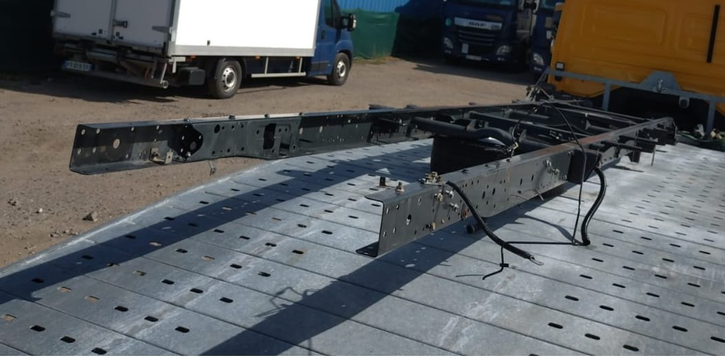 GOŁA RAMA IVECO DAILY 35S11 NR 725/095 - Estrutura/ Châssis por Veículo comercial: foto 2 GOŁA RAMA IVECO DAILY 35S11 NR 725/095 - Estrutura/ Châssis por Veículo comercial: foto 2