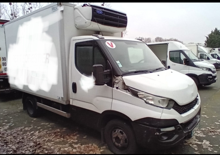 IVECO DAILY 35C13 CHŁODNIA NR 834 - Carrinha frigorífica: foto 1 IVECO DAILY 35C13 CHŁODNIA NR 834 - Carrinha frigorífica: foto 1