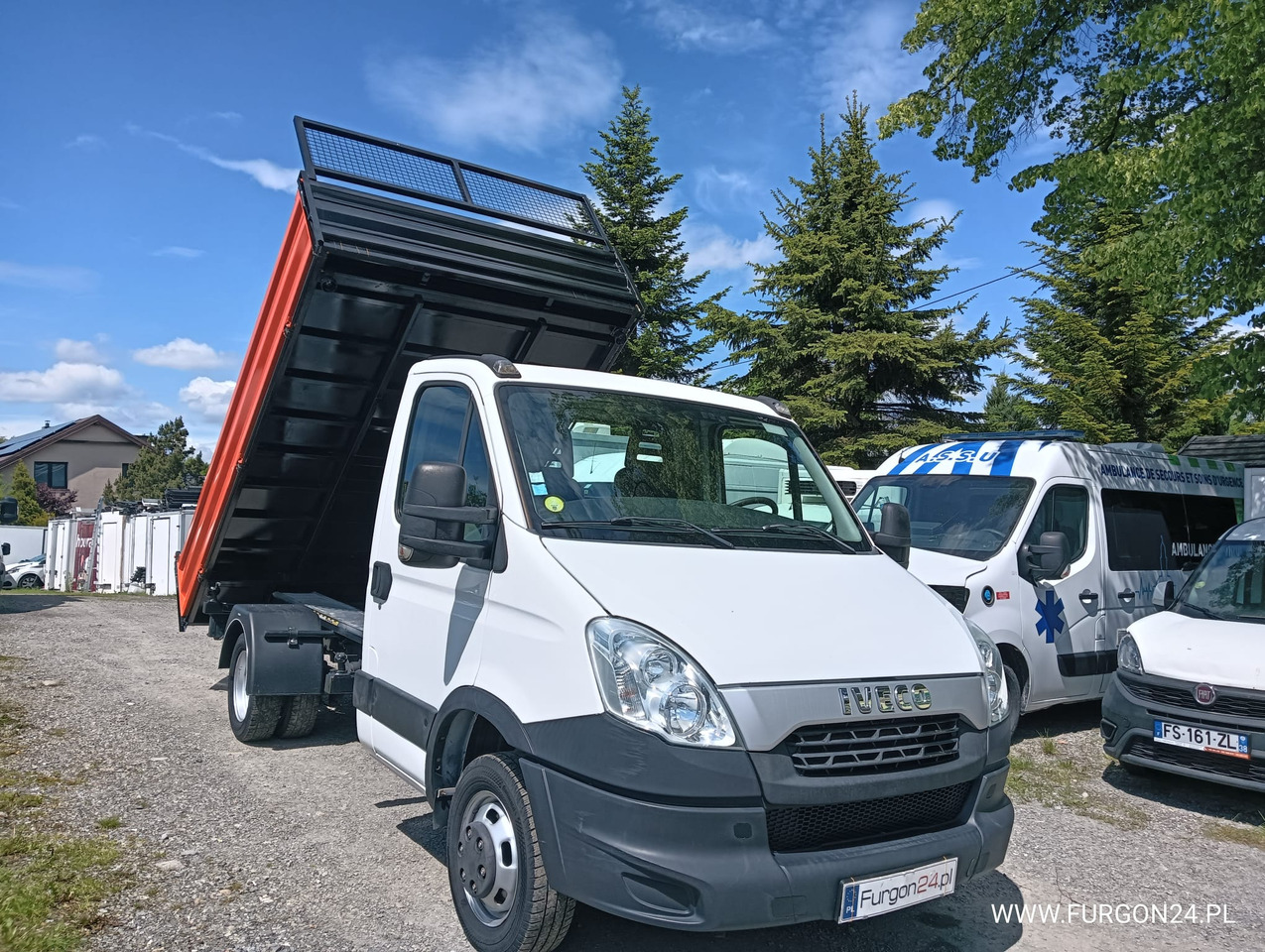 IVECO DAILY 35C13 WYWROTKA KIPER 3 STRONNY Z NAJAZDAMI NR 856 - Carrinha basculante: foto 3 IVECO DAILY 35C13 WYWROTKA KIPER 3 STRONNY Z NAJAZDAMI NR 856 - Carrinha basculante: foto 3