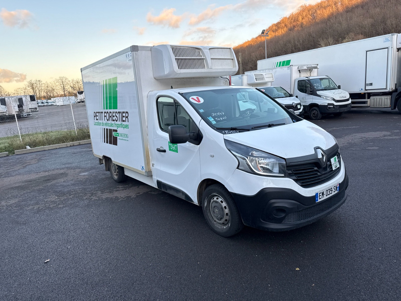 RENAULT TRAFIC KONTENER CHŁODNIA MROŹNIA NR 871 - Carrinha frigorífica: foto 1 RENAULT TRAFIC KONTENER CHŁODNIA MROŹNIA NR 871 - Carrinha frigorífica: foto 1