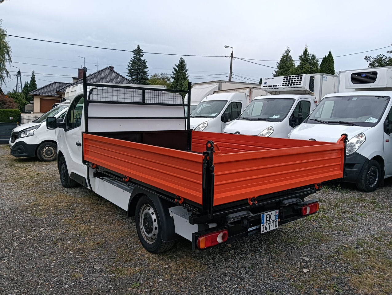 RENAULT TRAFIC WYWROTKA KIPER Z NAJAZDAMI NR 840 - Carrinha basculante: foto 4 RENAULT TRAFIC WYWROTKA KIPER Z NAJAZDAMI NR 840 - Carrinha basculante: foto 4