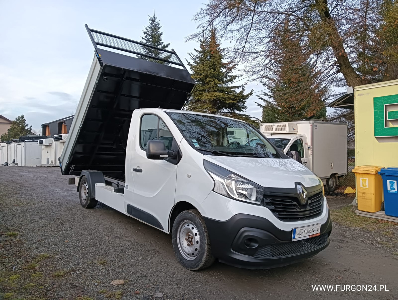 RENAULT TRAFIC WYWROTKA KIPER Z NAJAZDAMI NR 857 - Carrinha basculante: foto 3 RENAULT TRAFIC WYWROTKA KIPER Z NAJAZDAMI NR 857 - Carrinha basculante: foto 3